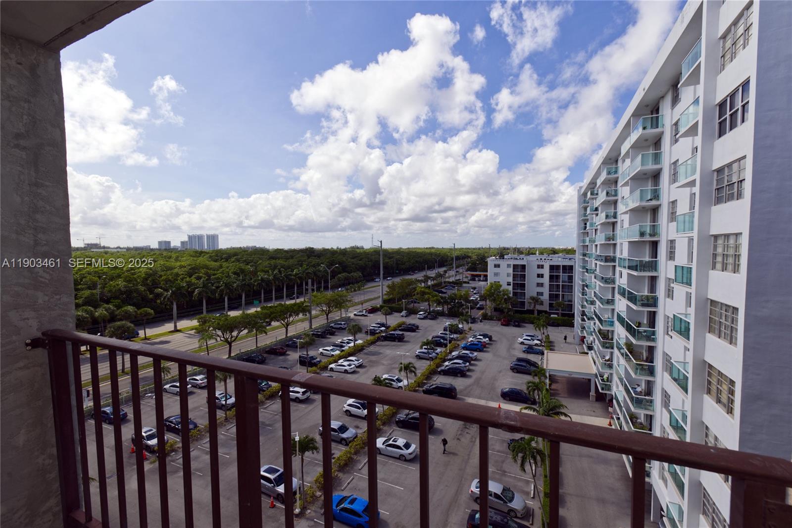 2903 N Miami Beach Boulevard