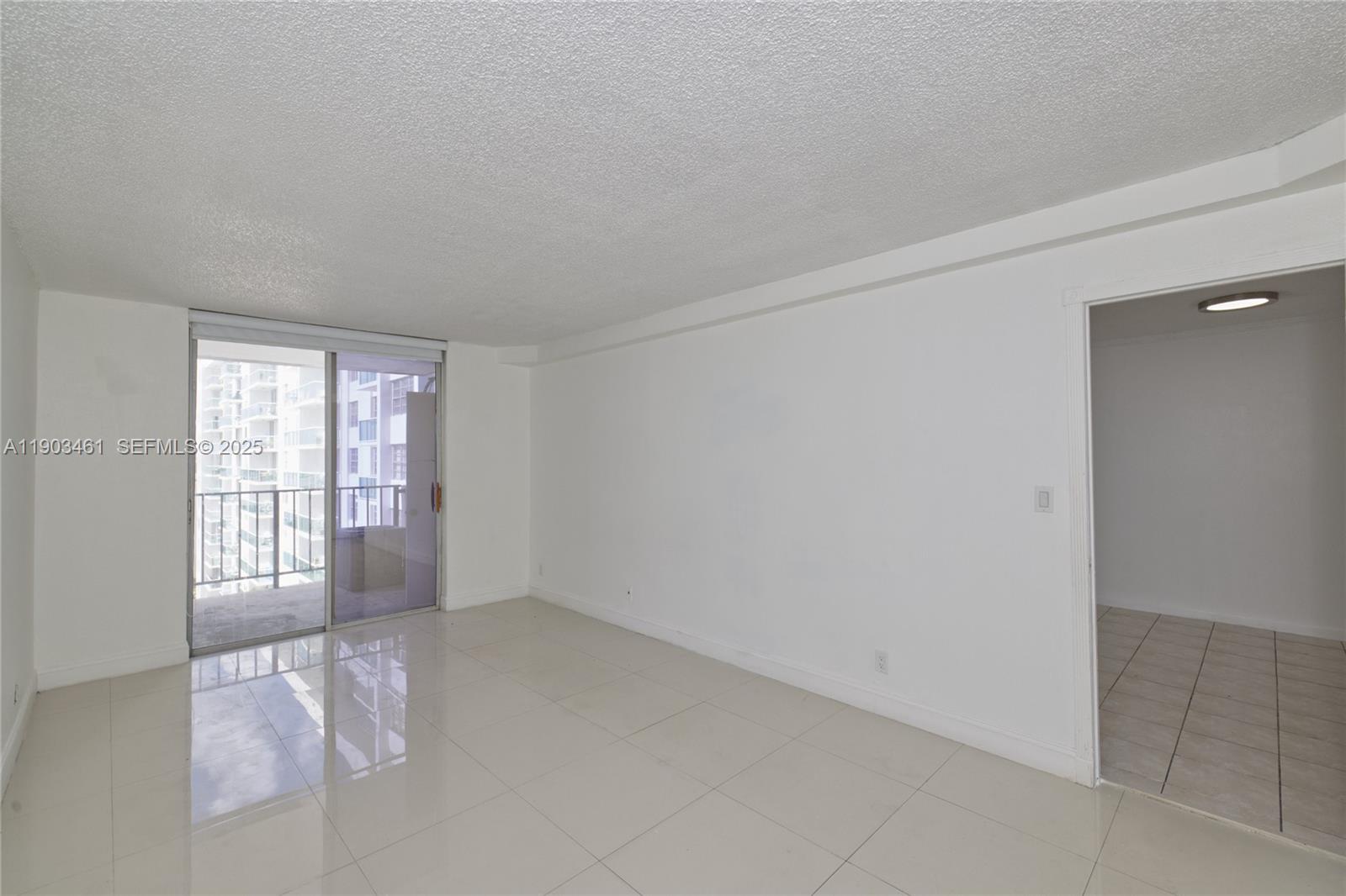 2903 N Miami Beach Boulevard