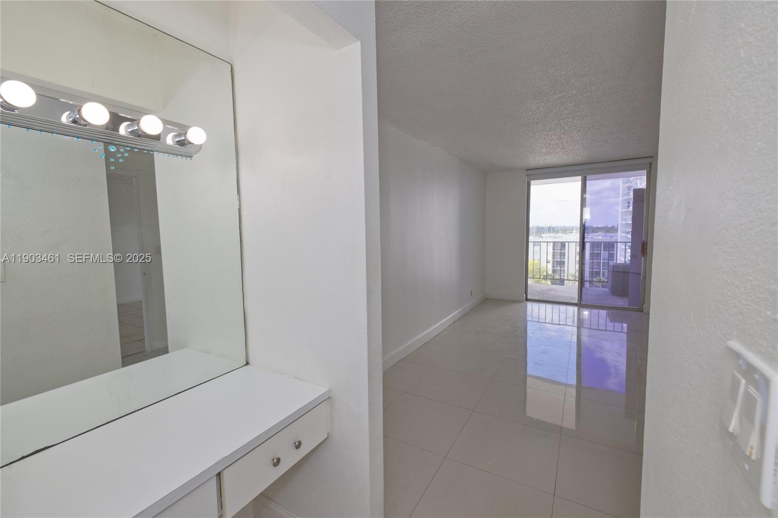 2903 N Miami Beach Boulevard