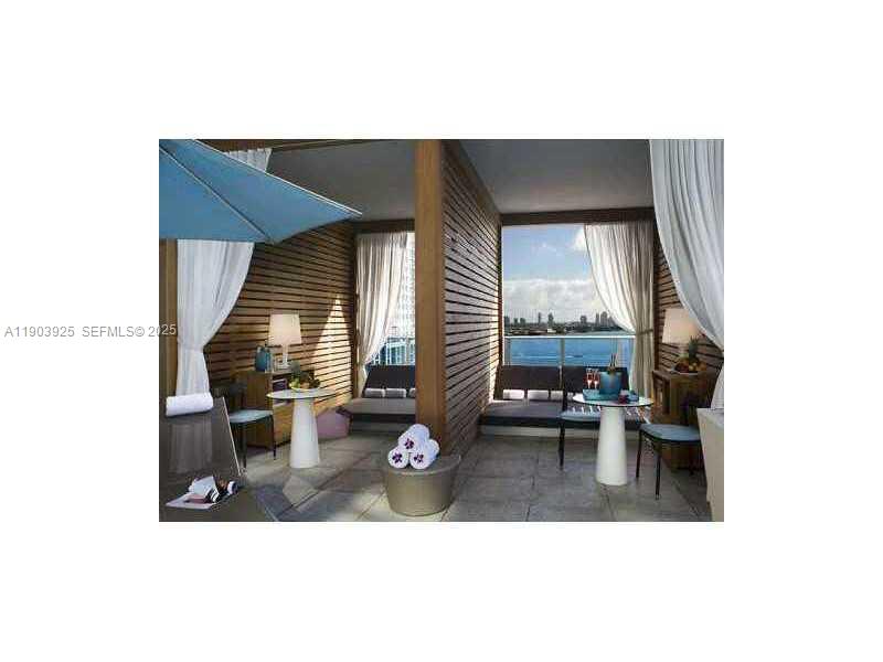 200 Biscayne Boulevard Way