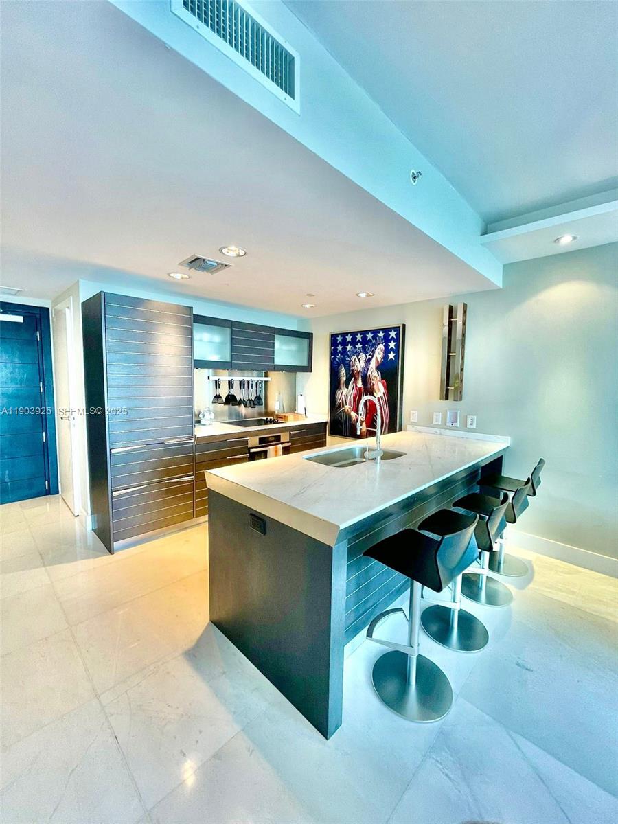 200 Biscayne Boulevard Way