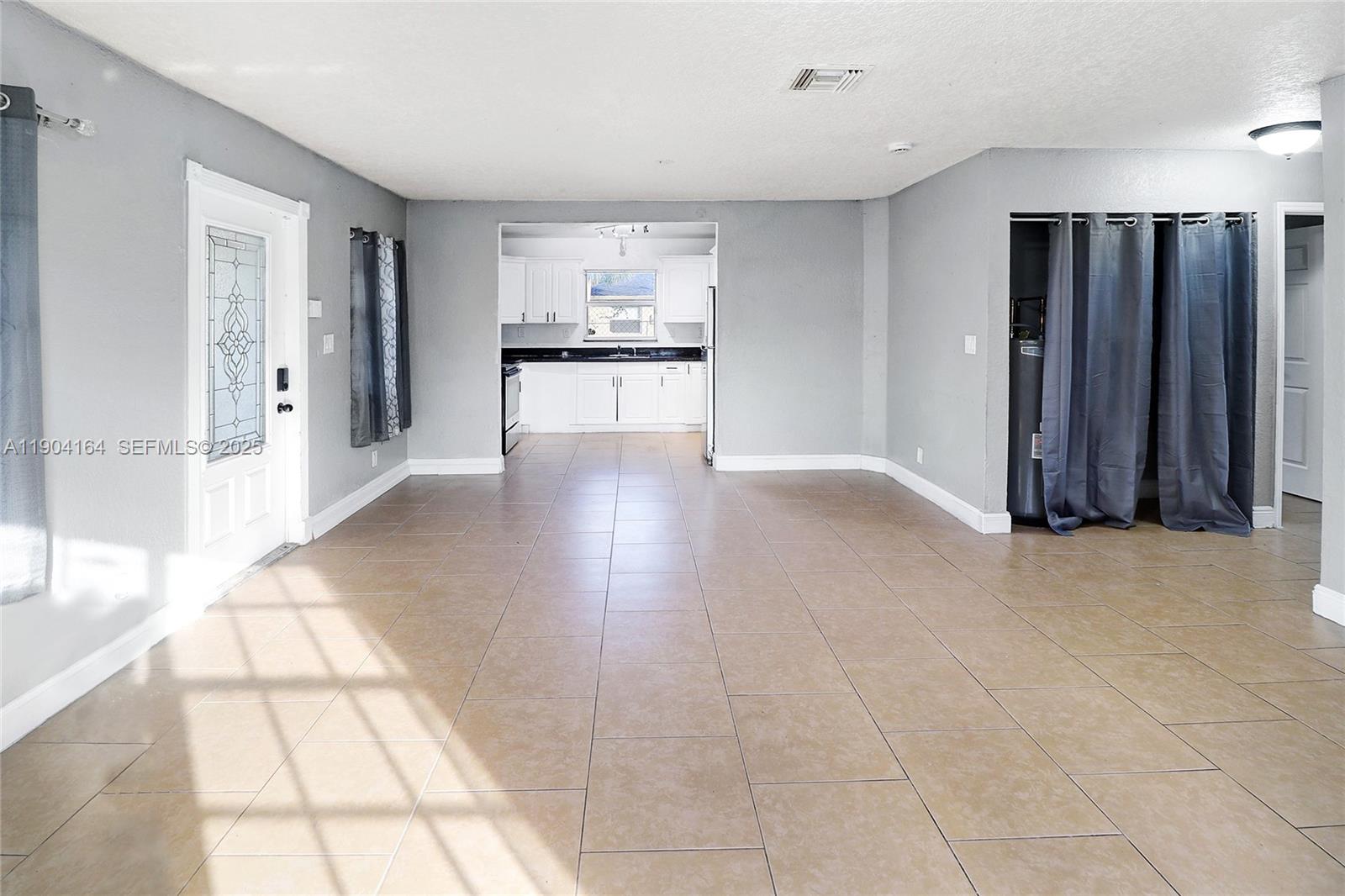 1722 NW 8th Court gallery image #10