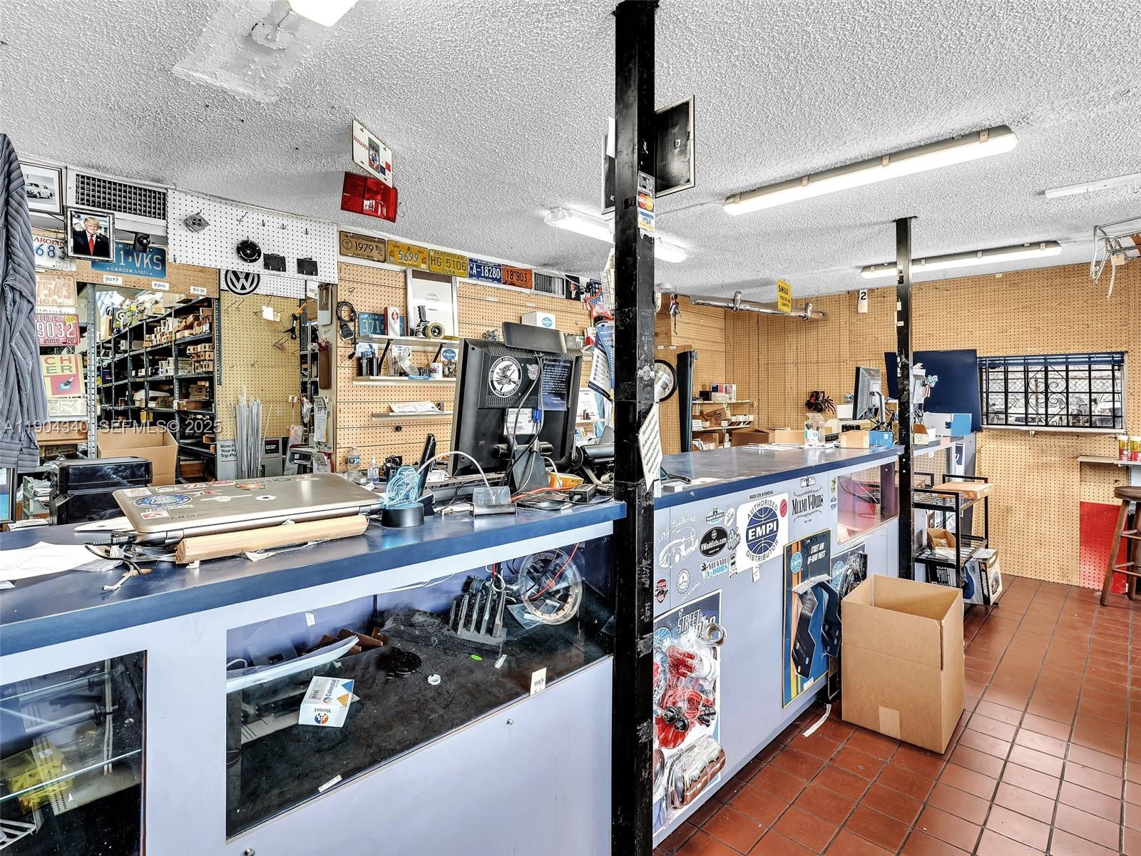 2112 NW 36th Street