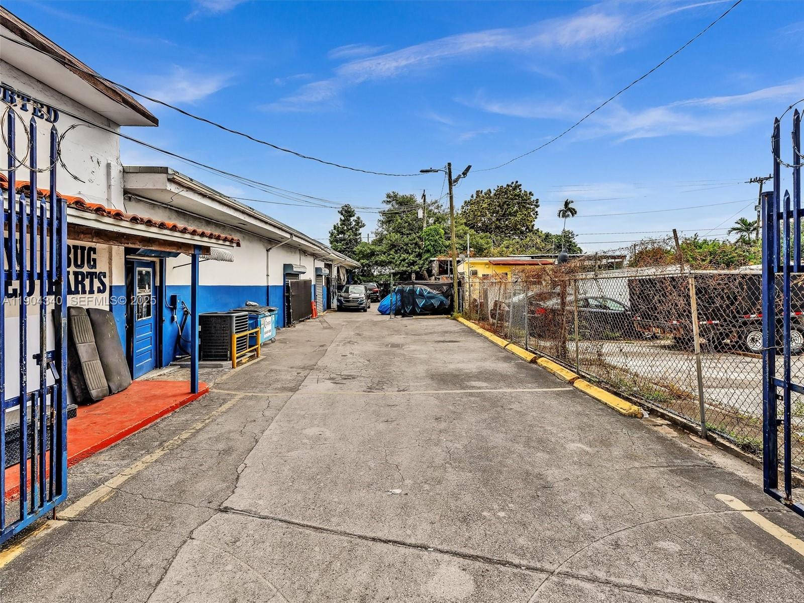 2112 NW 36th Street