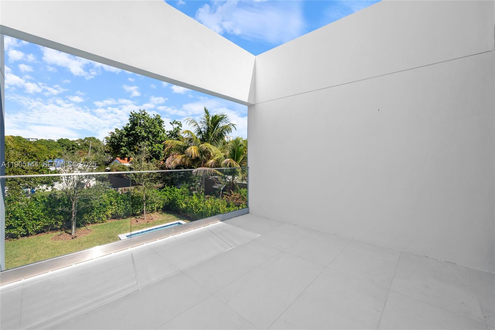 2127 SW 11th Terrace
