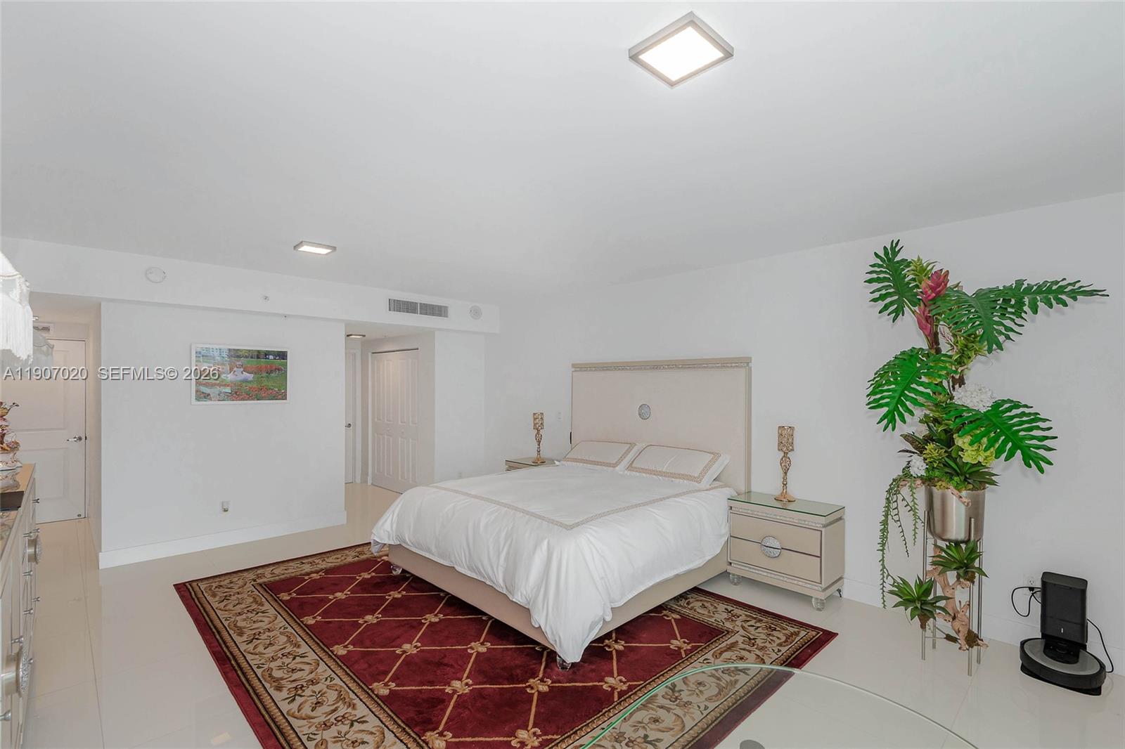400 Sunny Isles Boulevard