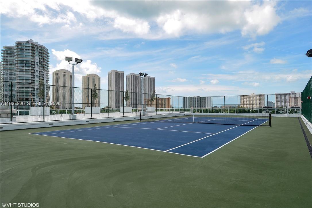 400 Sunny Isles Boulevard