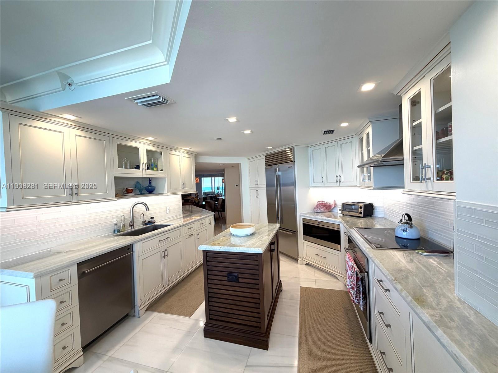 5200 N Ocean Drive