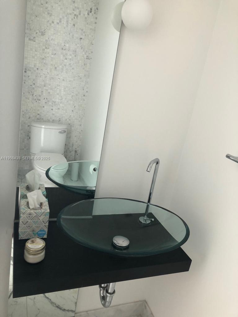 200 Biscayne Boulevard Way