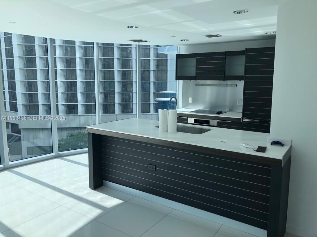 200 Biscayne Boulevard Way
