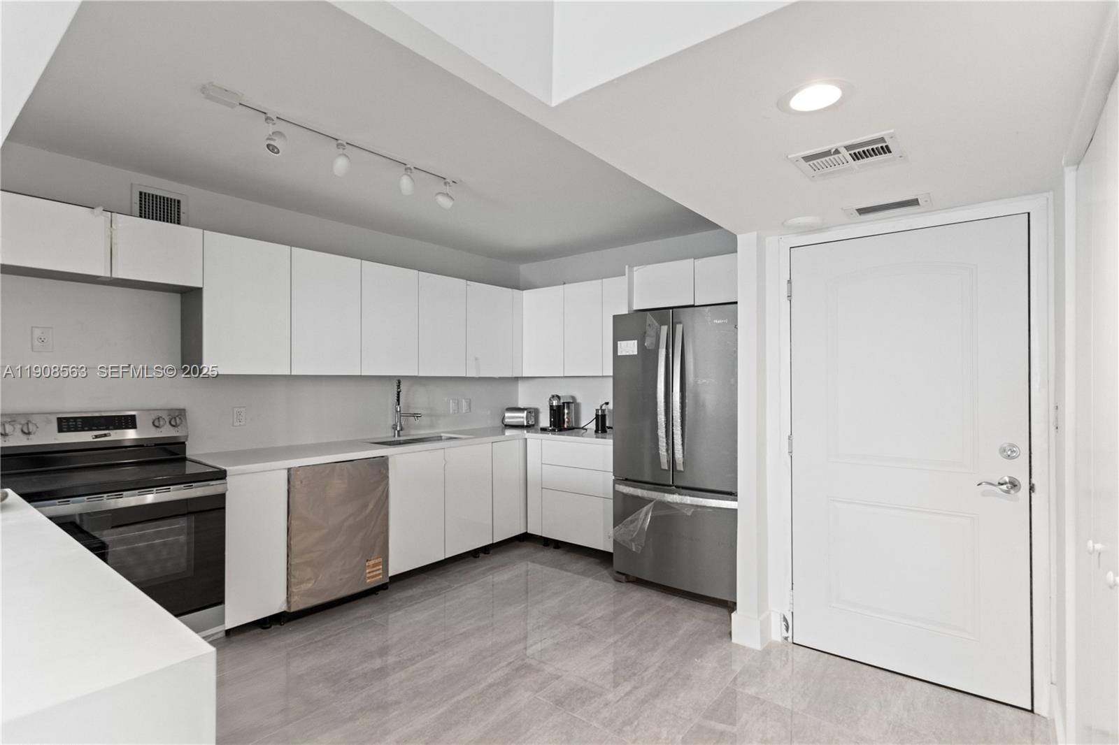 100 Bayview Drive