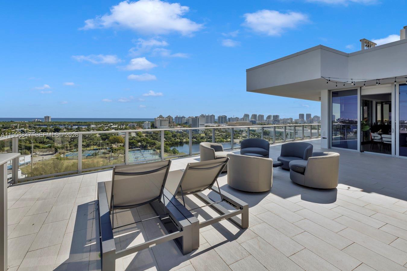 1180 N Federal Highway