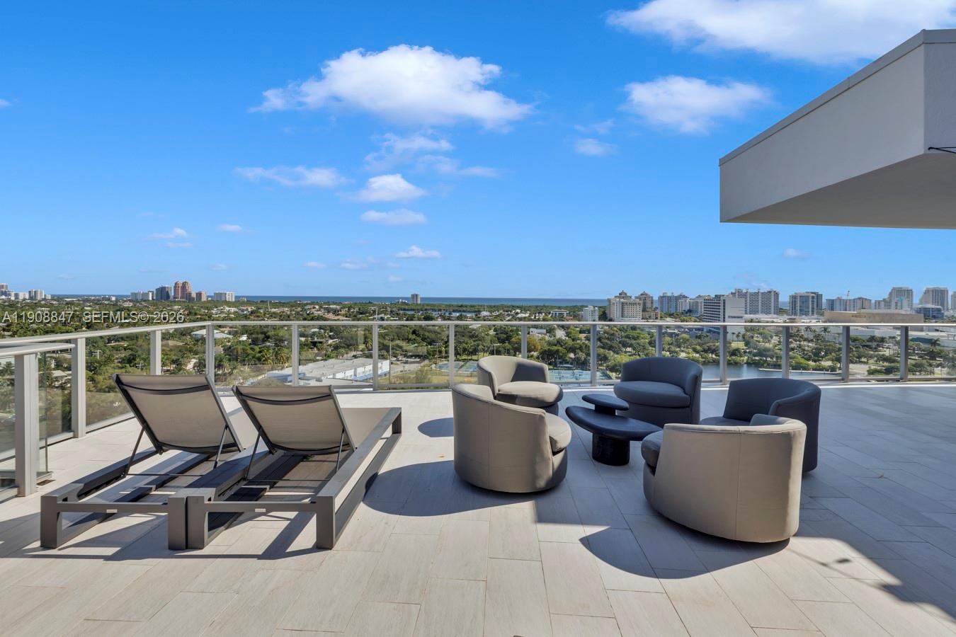 1180 N Federal Highway