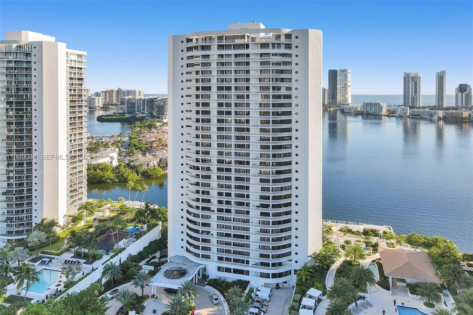 3000 Island Boulevard