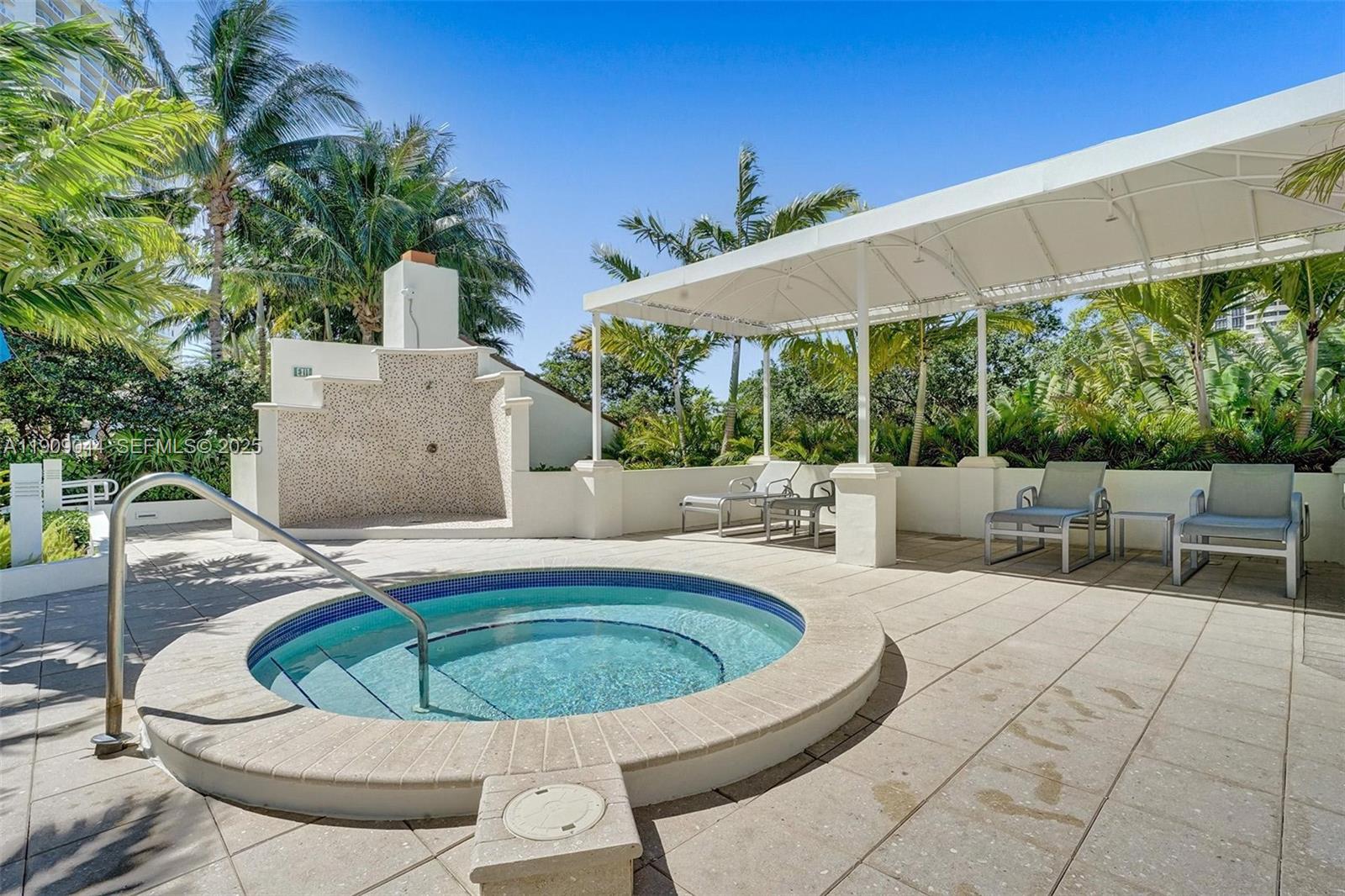 3000 Island Boulevard