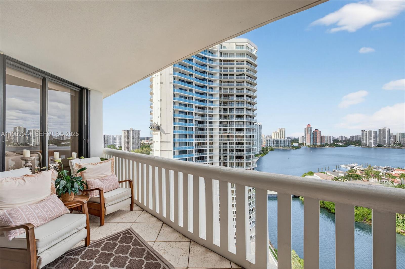 3000 Island Boulevard
