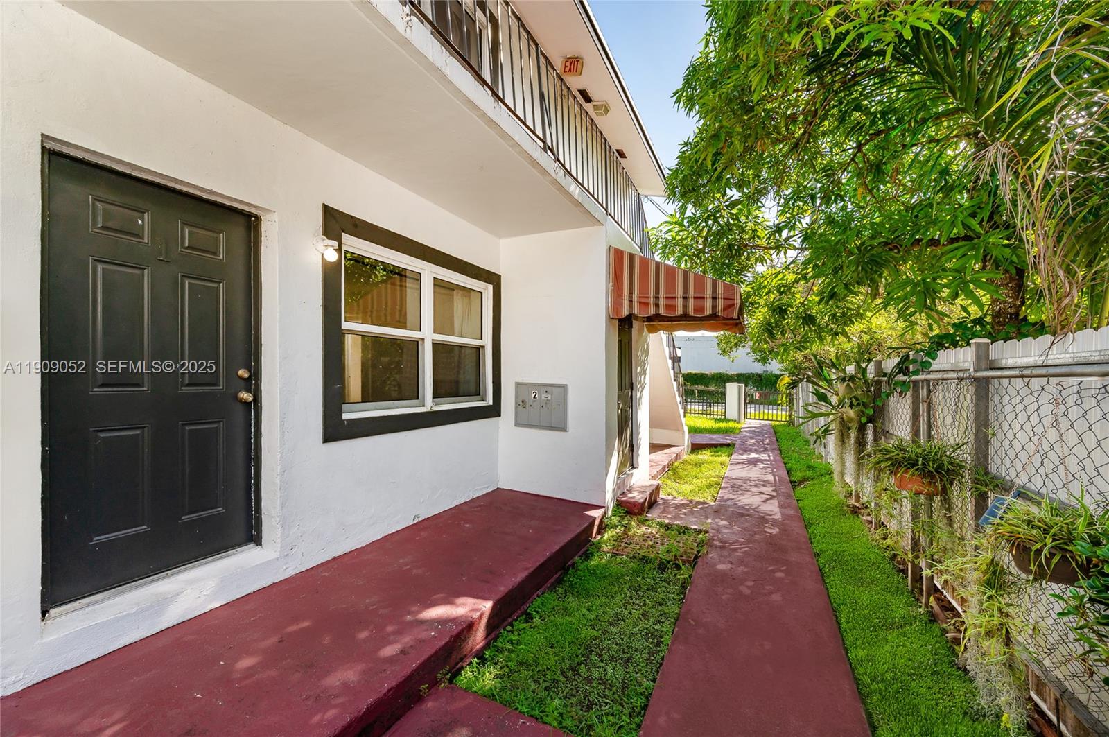 520 SW Krome Terrace