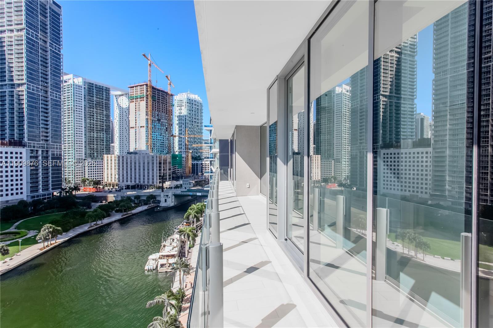 300 Biscayne Blvd Way