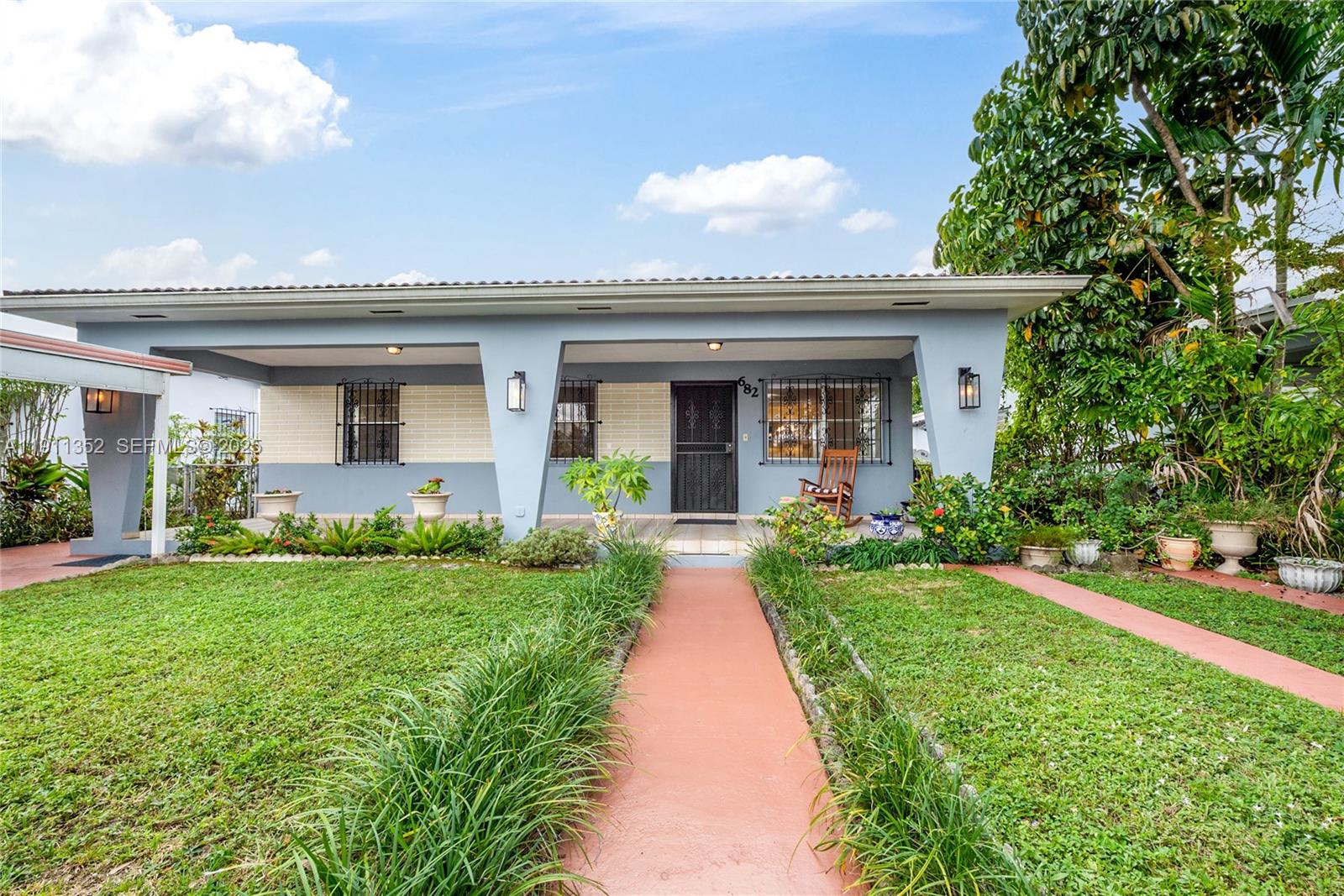682 W 37th Street