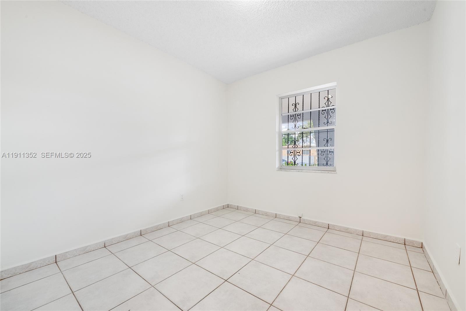 682 W 37th Street
