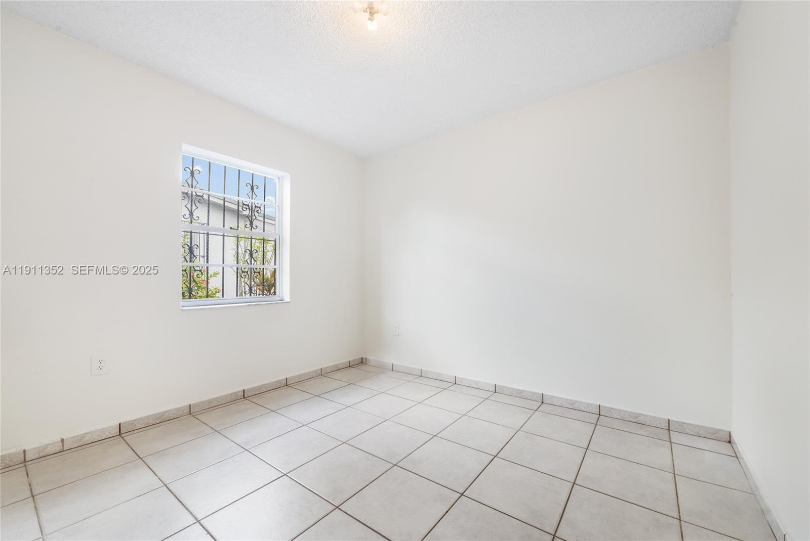 682 W 37th Street