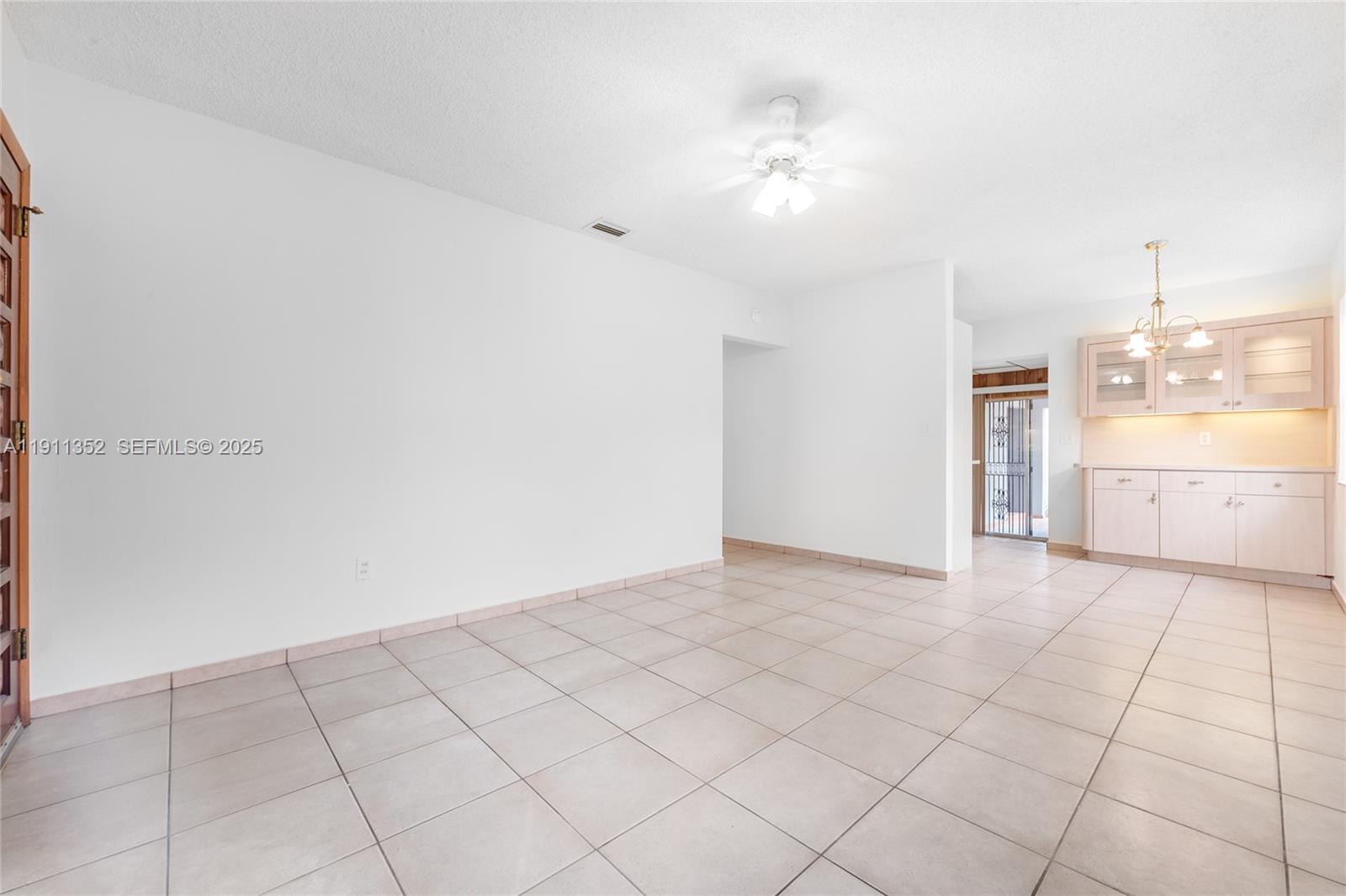 682 W 37th Street