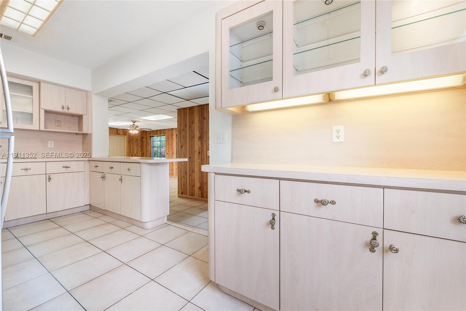 682 W 37th Street
