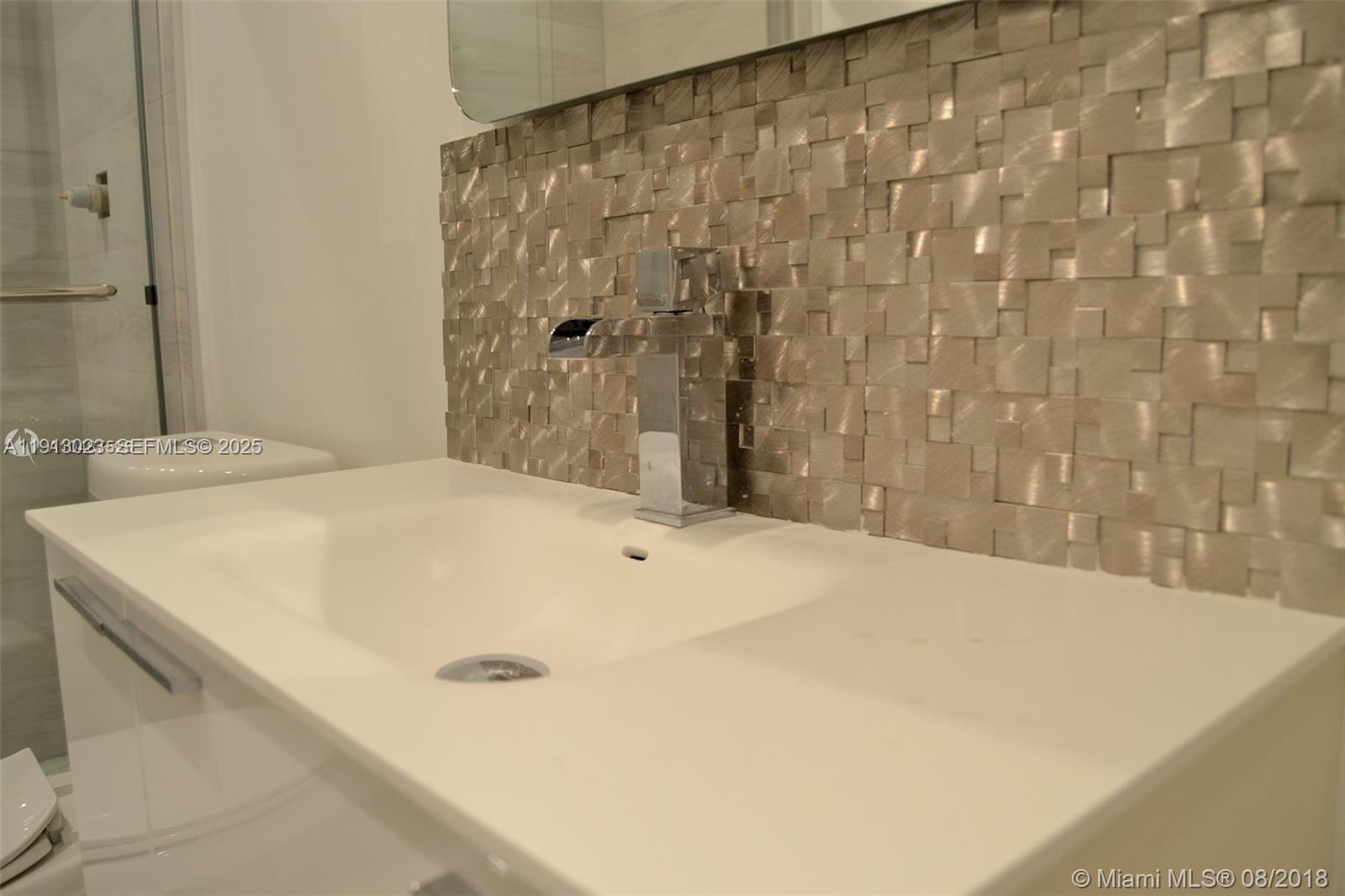 9375 Fontainebleau Boulevard