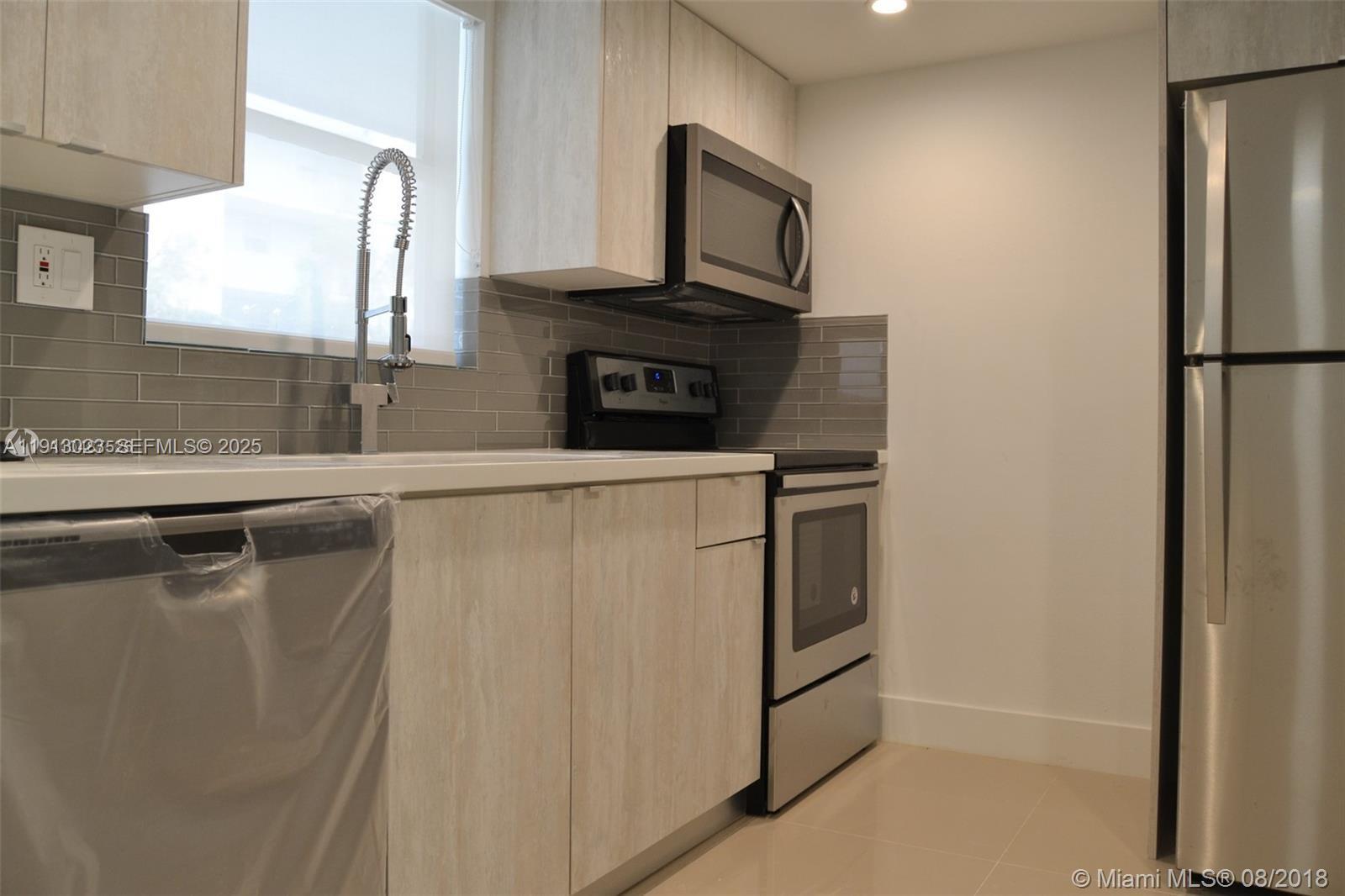 9375 Fontainebleau Boulevard