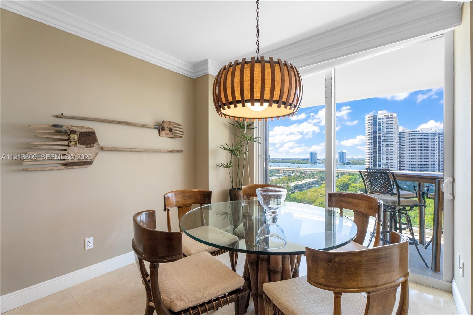 2600 Island Boulevard