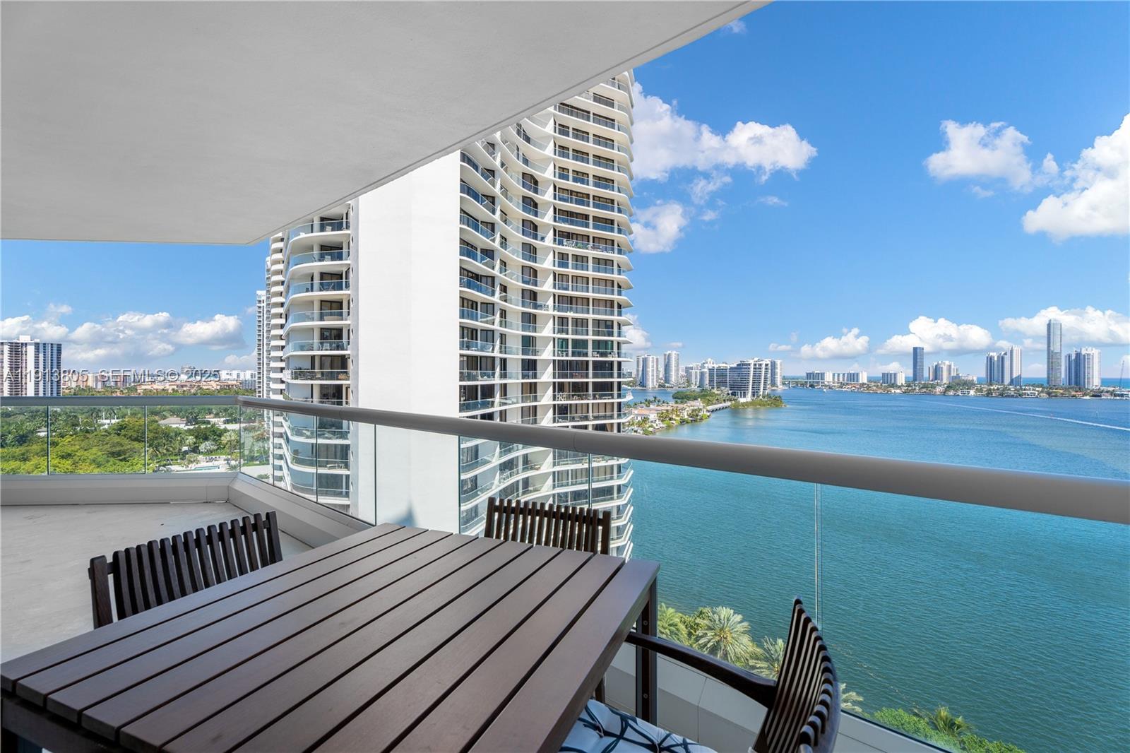 2600 Island Boulevard