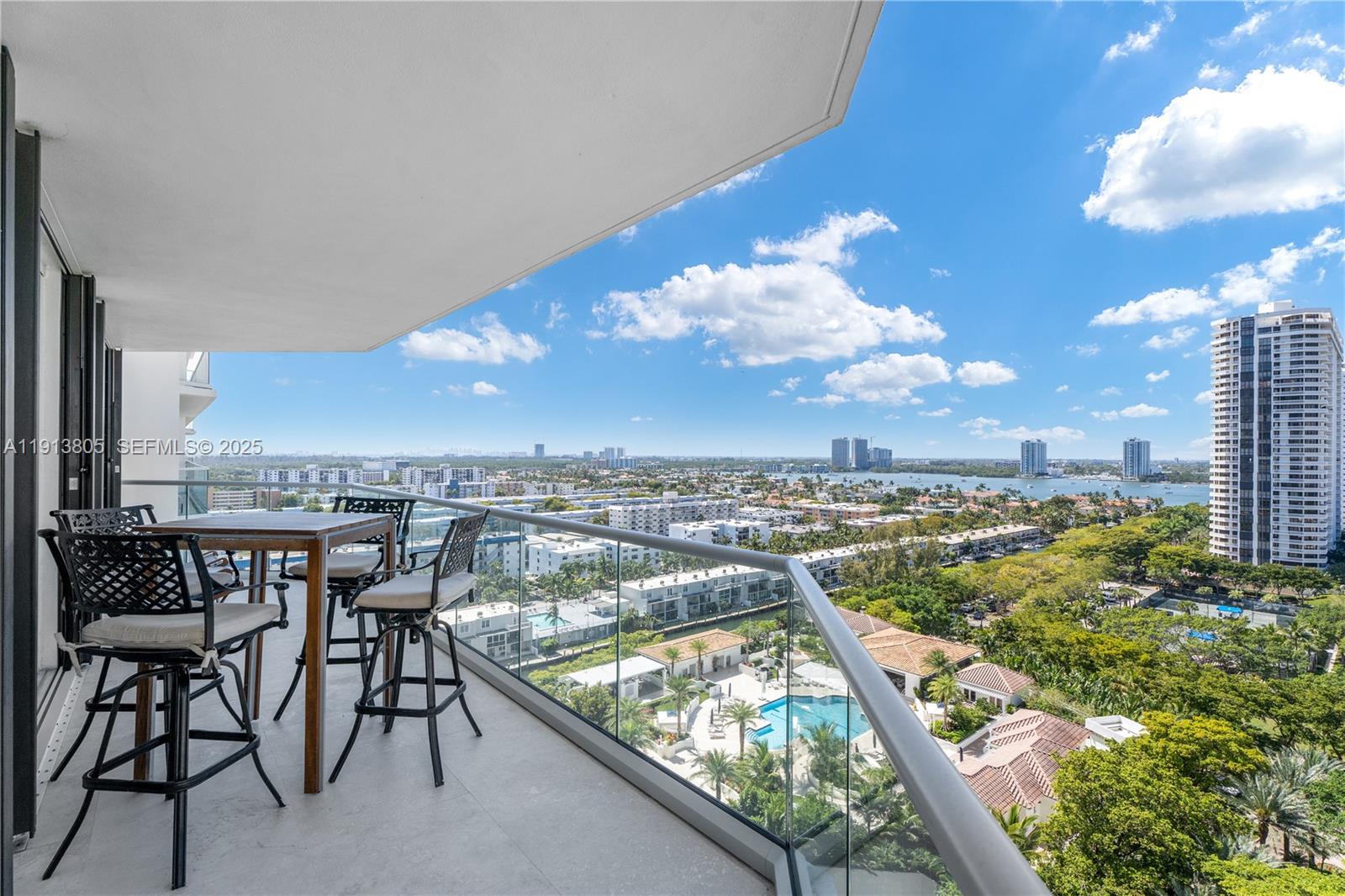 2600 Island Boulevard