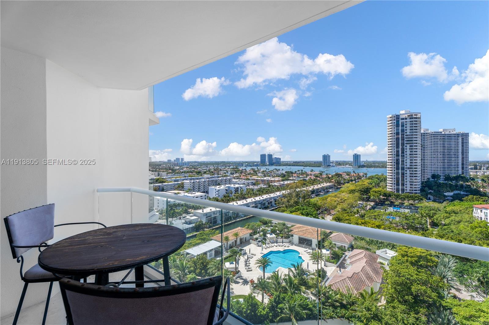 2600 Island Boulevard