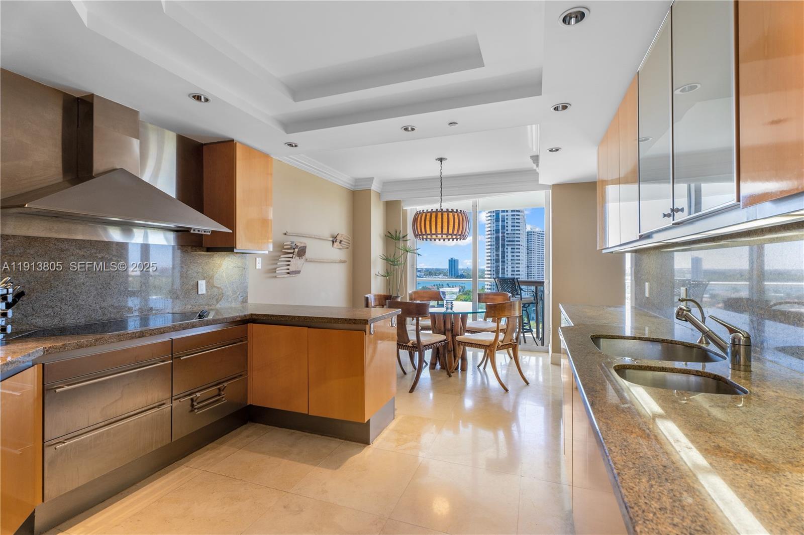 2600 Island Boulevard