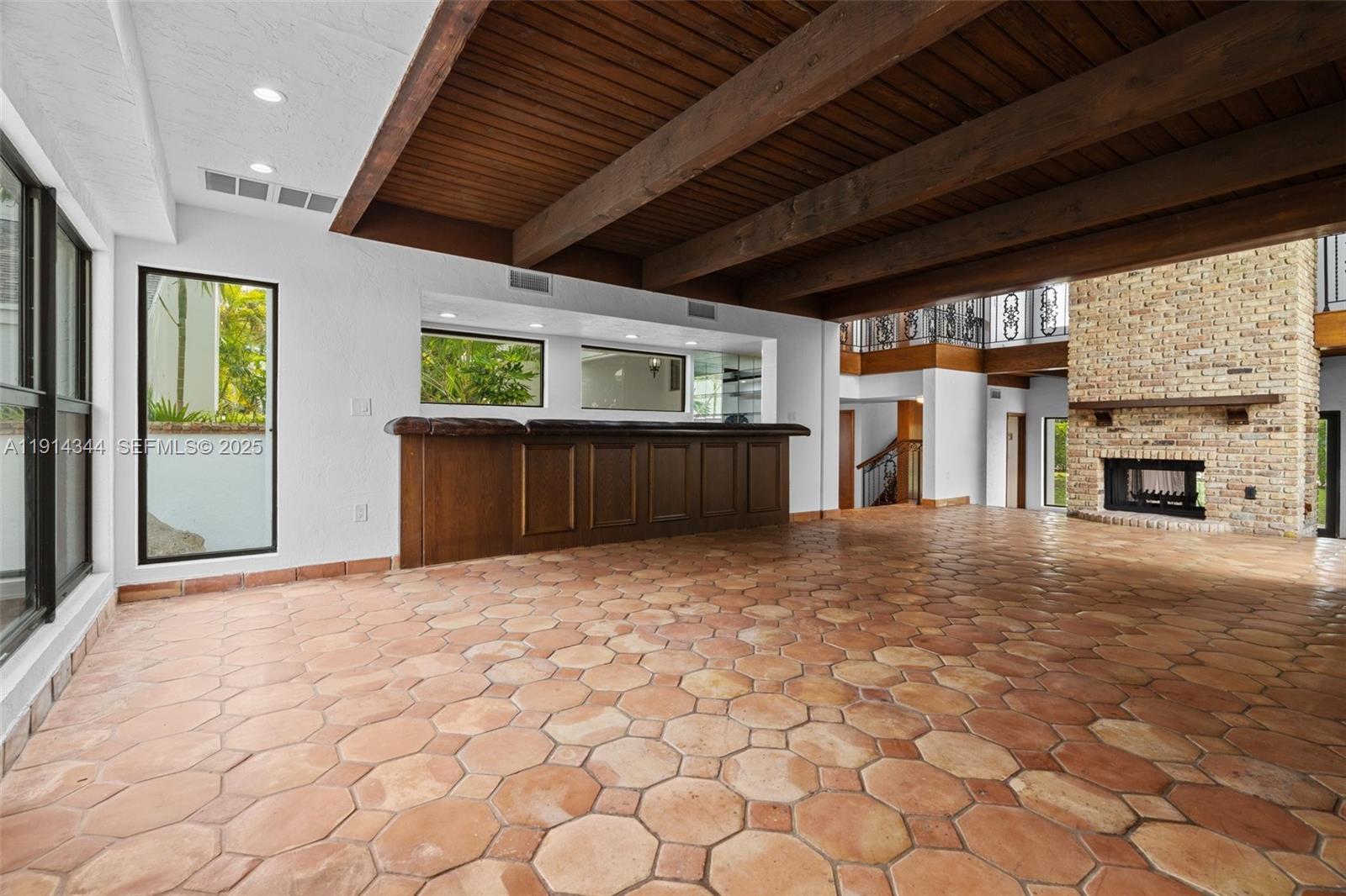 20215 W Oak Haven Circle