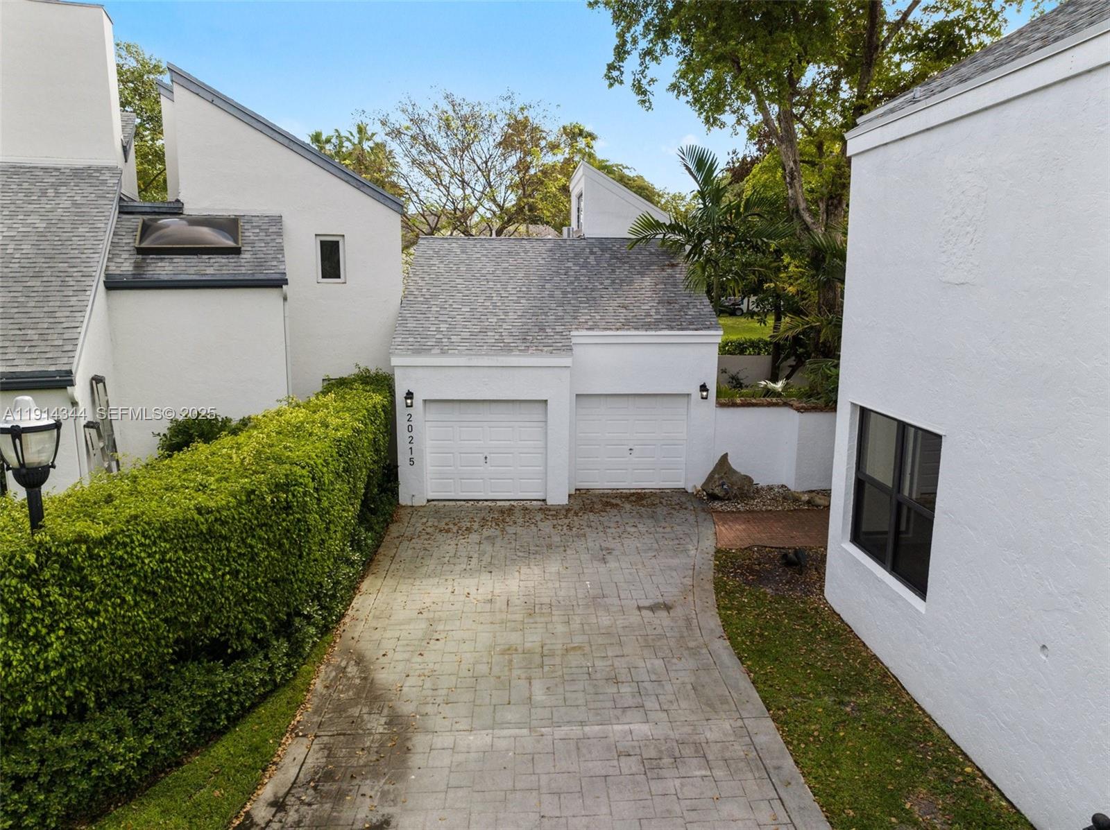 20215 W Oak Haven Circle