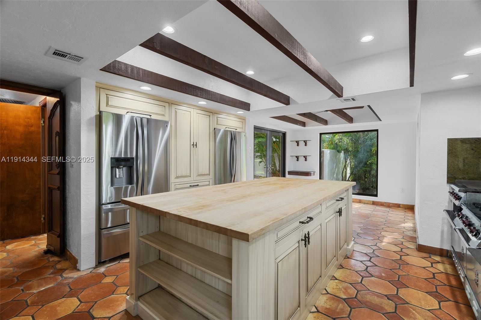 20215 W Oak Haven Circle