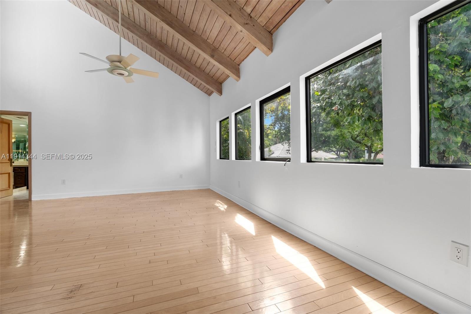 20215 W Oak Haven Circle