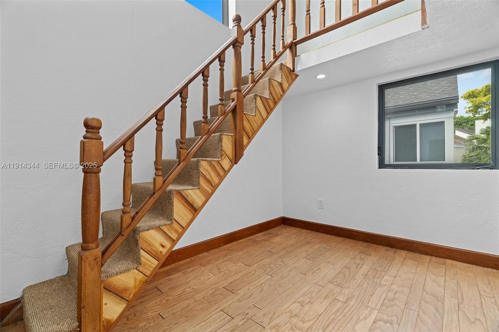 20215 W Oak Haven Circle
