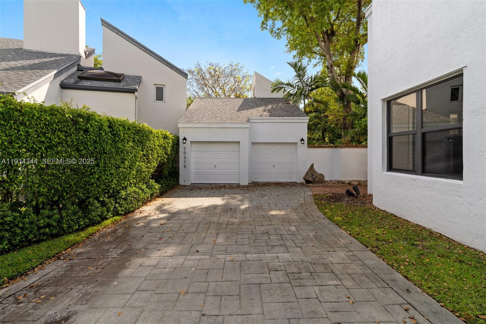 20215 W Oak Haven Circle