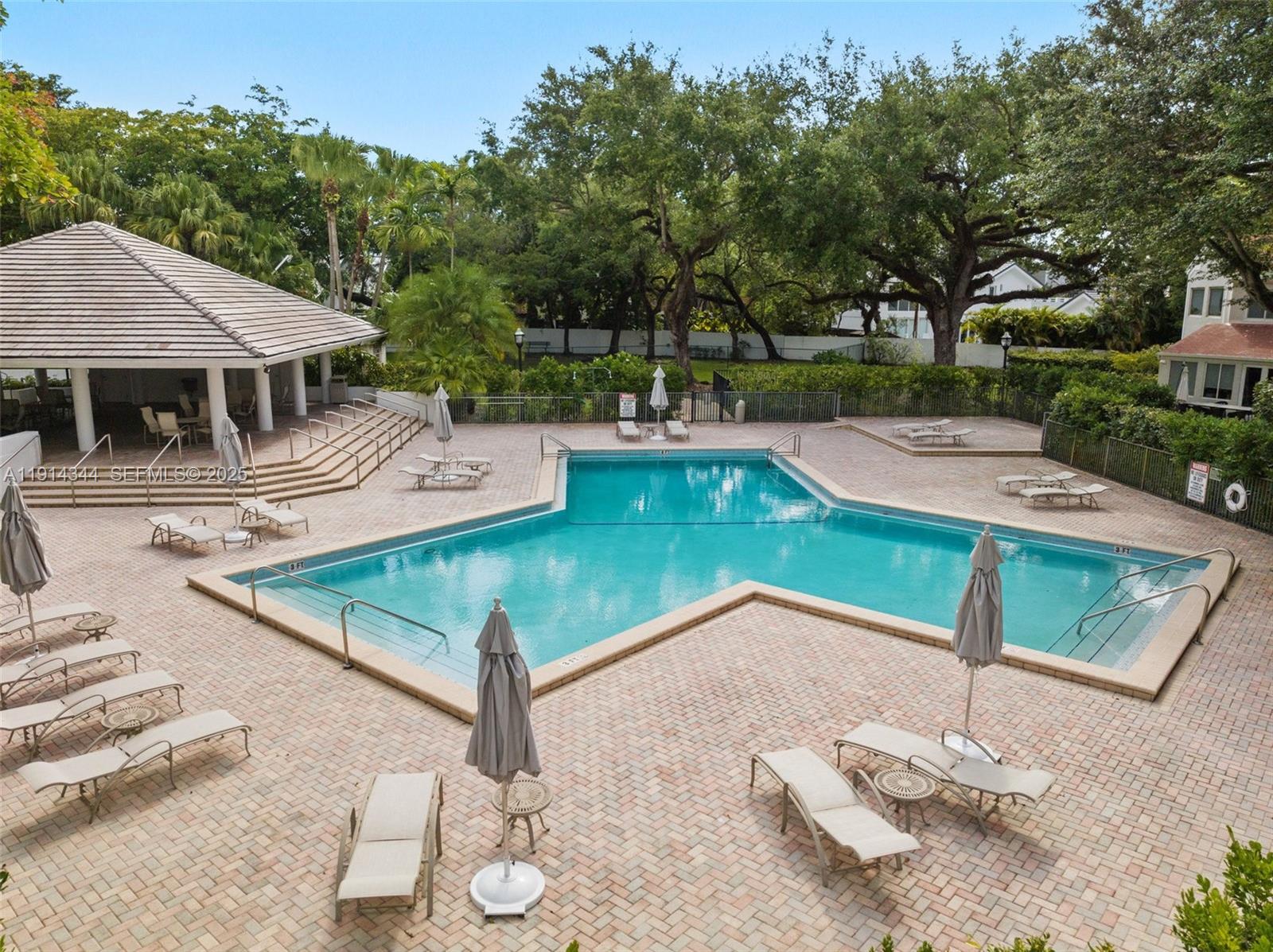 20215 W Oak Haven Circle