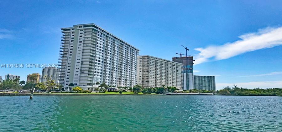 500 Bayview Drive