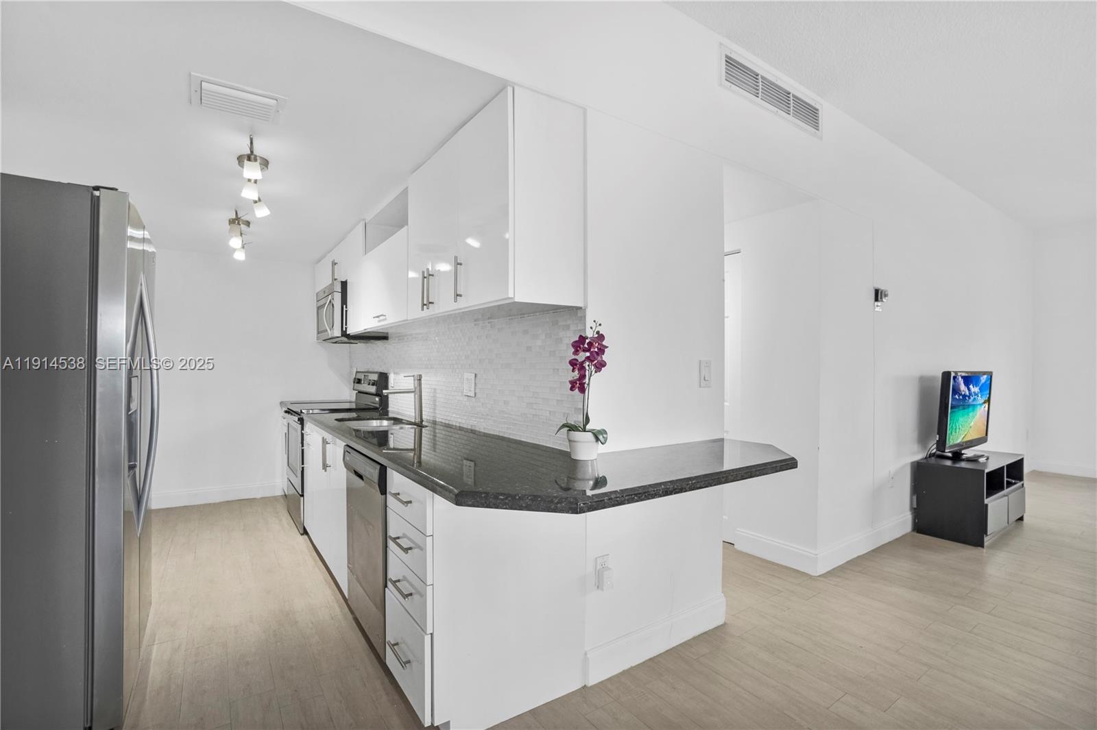 500 Bayview Drive