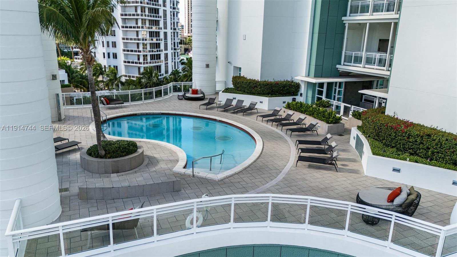 900 Brickell Key Boulevard