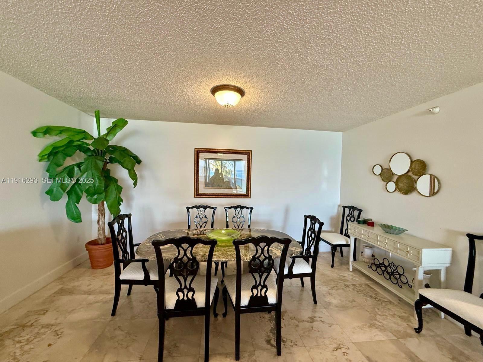 16711 Collins Avenue