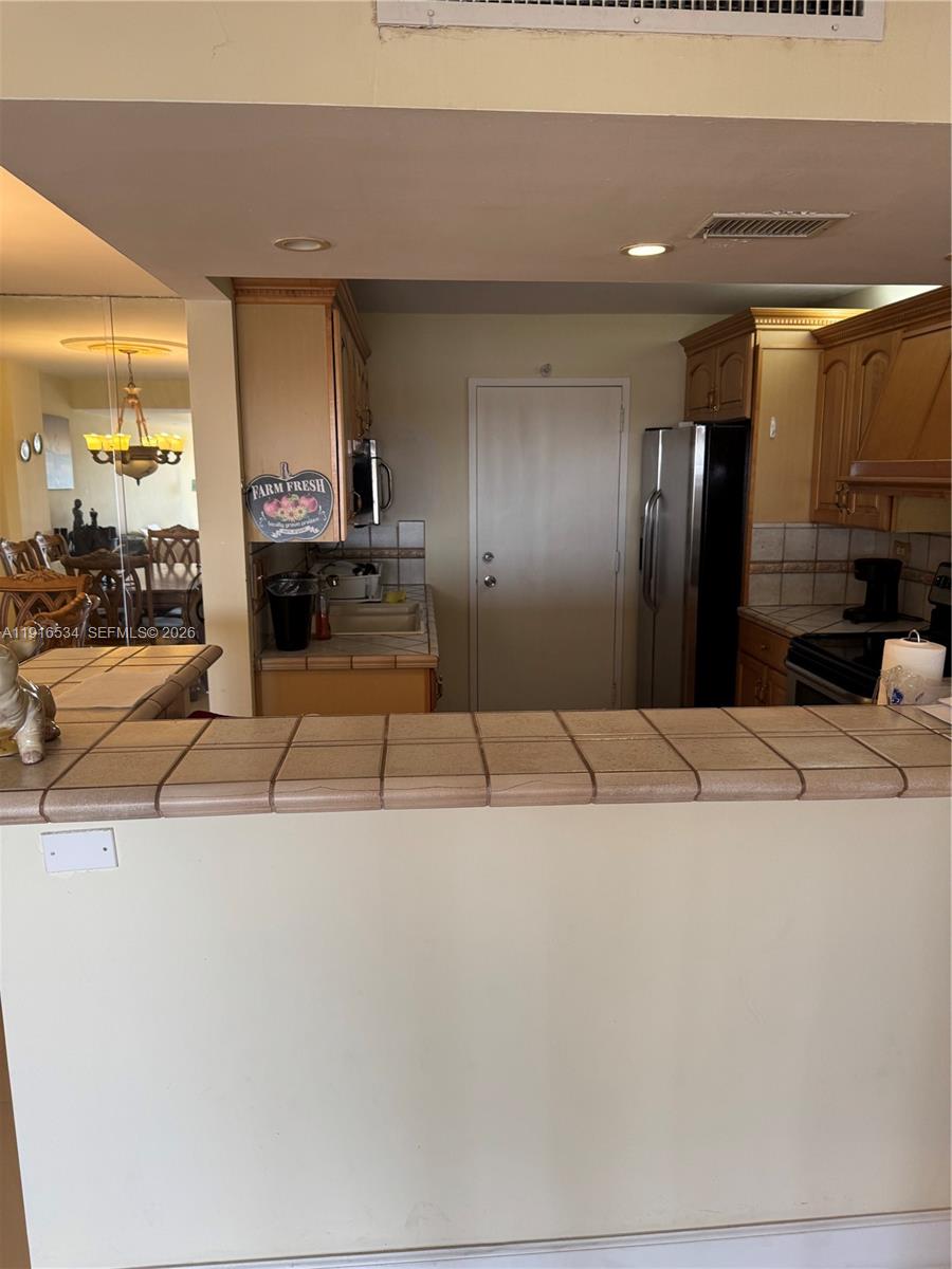 800 NE 195th Street