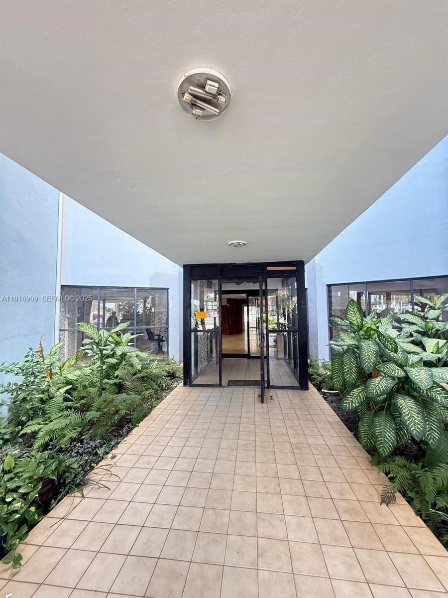 2025 NE 164th Street
