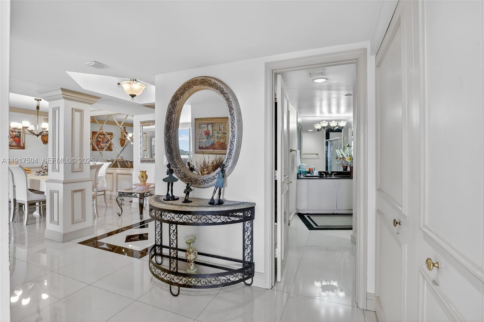 1000 Island Boulevard