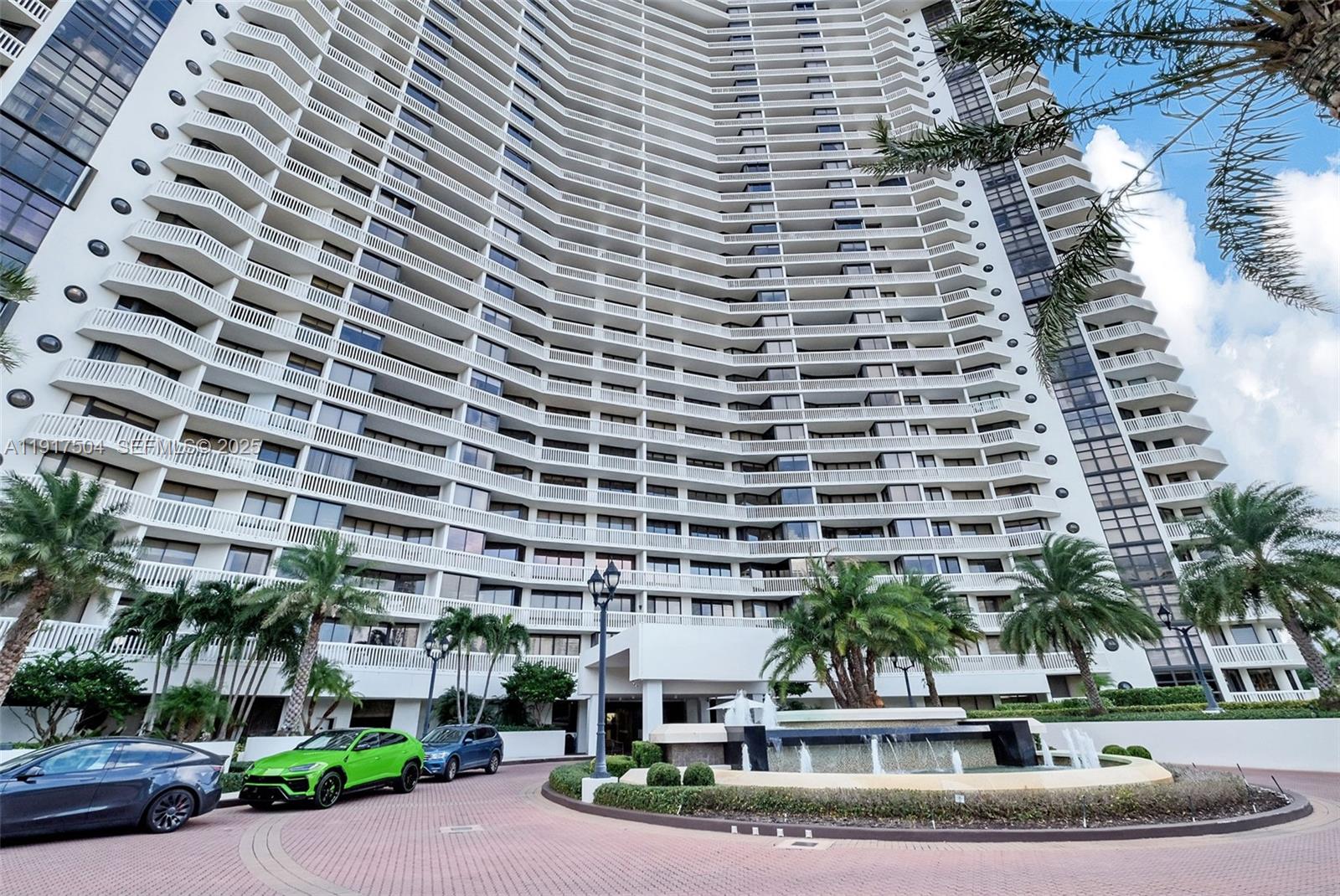 1000 Island Boulevard