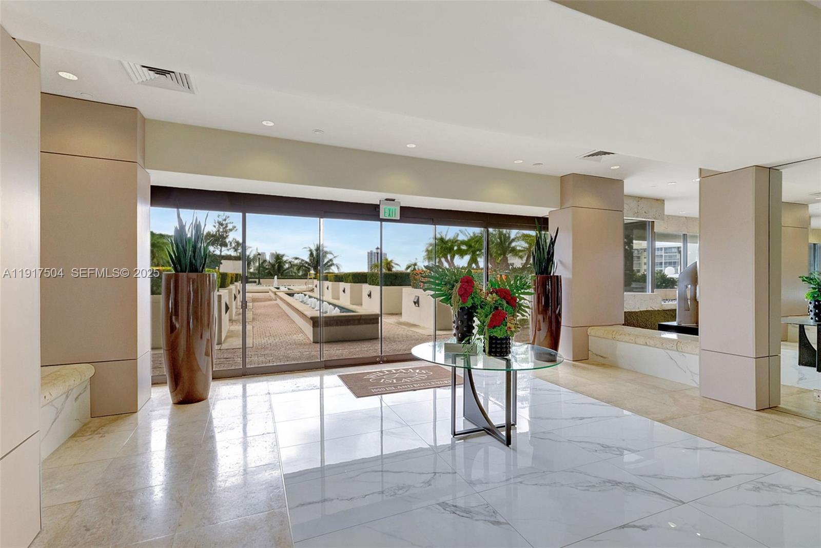 1000 Island Boulevard